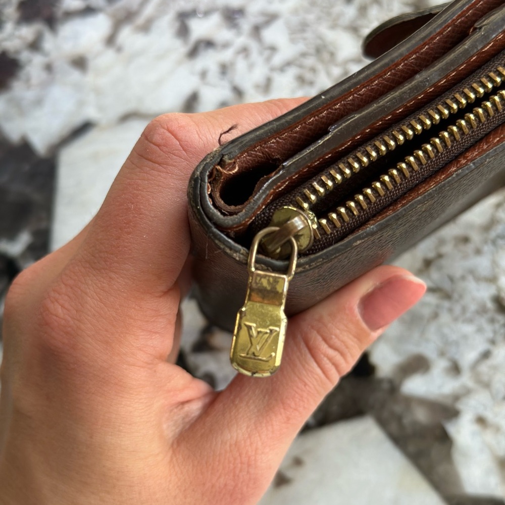 Authentic Louis Vuitton Monogram Compact Zip Bifold Wallet Purse - Picture 7 of 10
